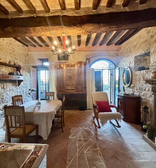 Stone House for Sale in Torrebettona (Todi): Typical Umbrian House Ready to Move Into