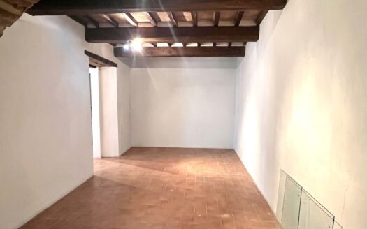 Massa Martana, appartamento a piano terra.