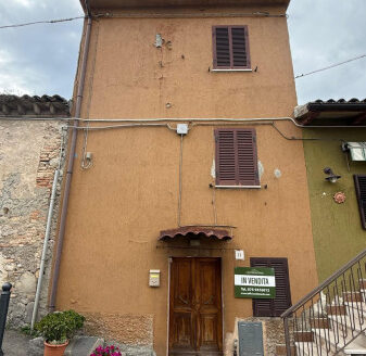 Palazzetto cielo-terra Collelungo di Baschi